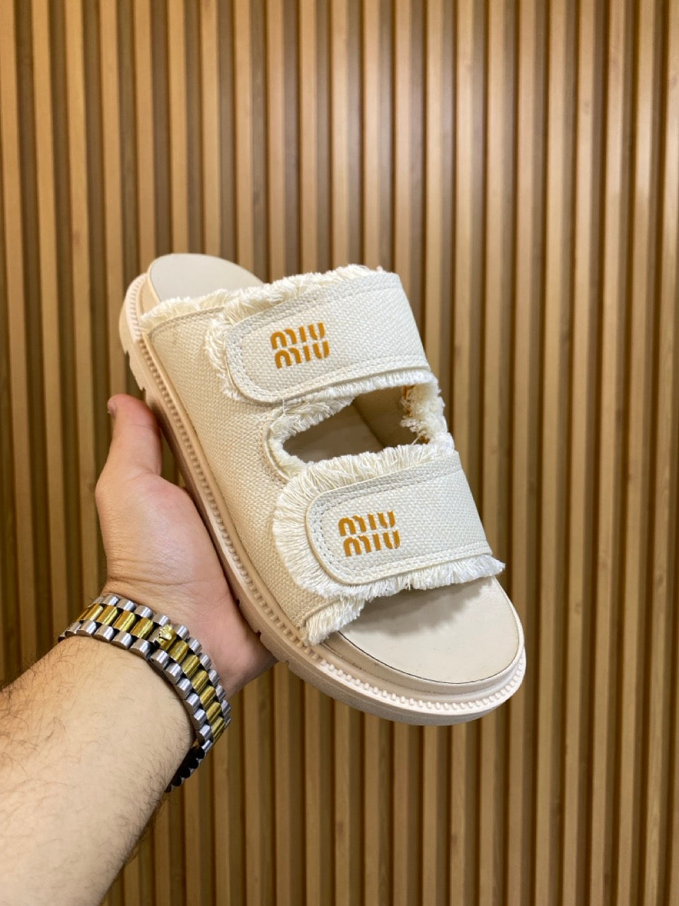sandelle miu miu