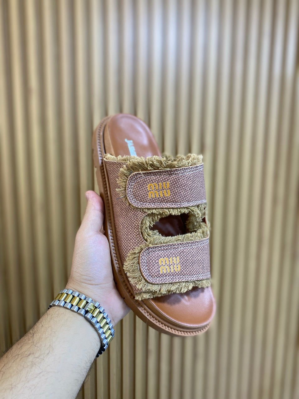 sandelle miu miu