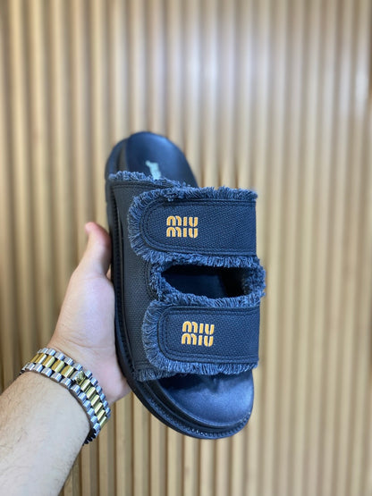 sandelle miu miu